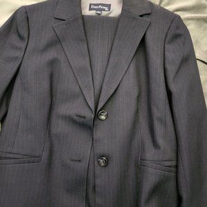 Beautiful lined pantsuit